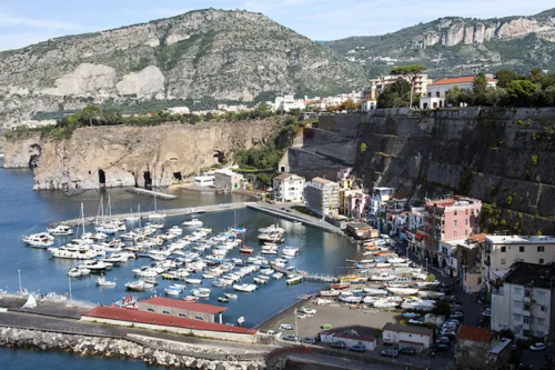 ELETTO IL NUOVO PRESIDENTE CONFCOMMERCIO DI PIANO DI SORRENTO:  ANTONIO RUSSO RACCOGLIE IL TESTIMONE DI GIANLUCA DI CARMINE